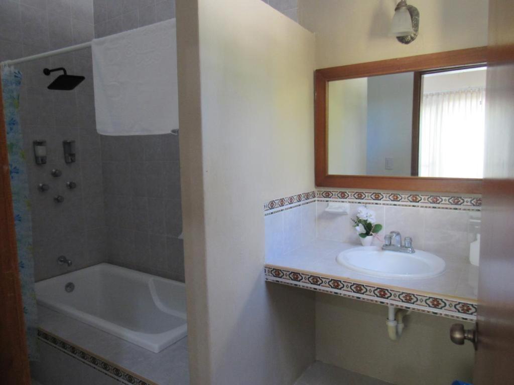 Two Bedroom Beachfront Villa Celestun Exterior photo